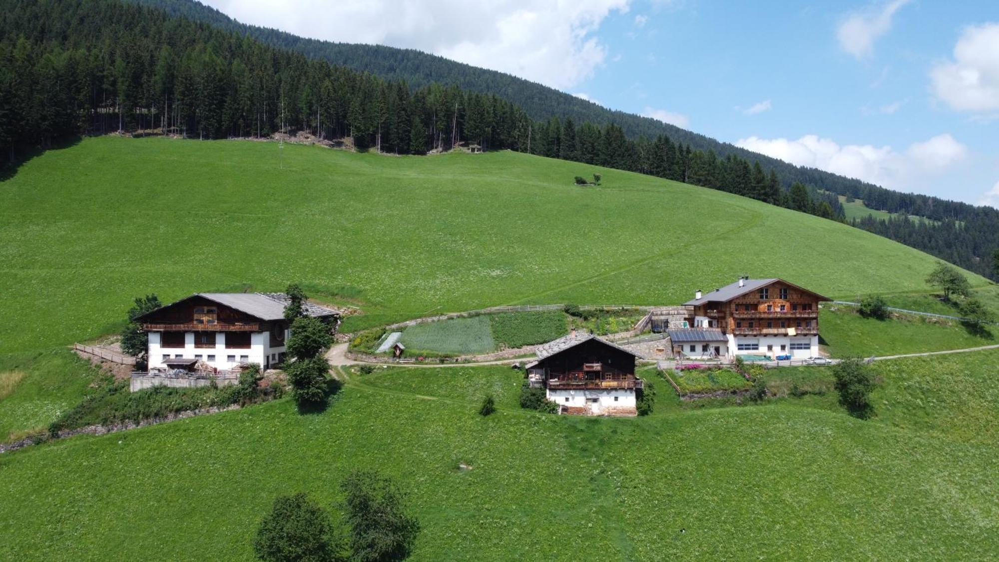 Ortlerhof Im Ultental - Urlaub Auf Dem Bauernhof المظهر الخارجي الصورة